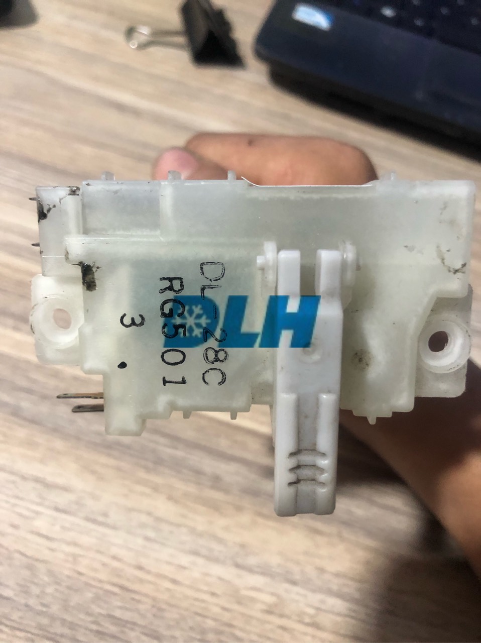 KHÓA CỦA HITACHI 7-9KG
