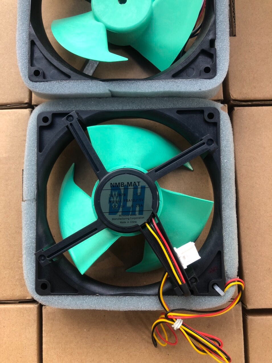 QUẠT TỦ LẠNH 12CM 3 DÂY 15V