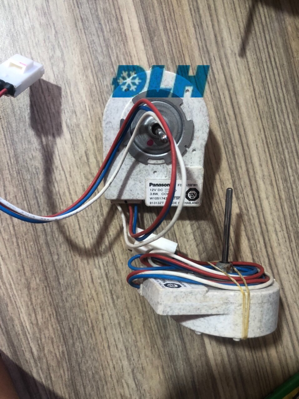 QUẠT TỦ LẠNH SỨ PANA 12V