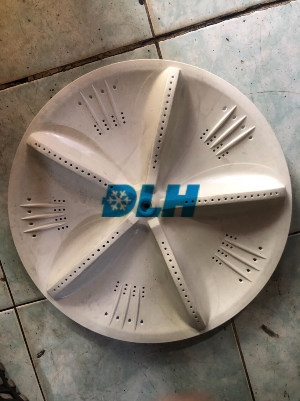 MÂM MÁY GIẶT SANYO 38CM