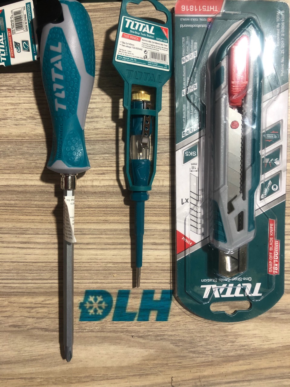 DAO RỌC GIẤY TOTAL