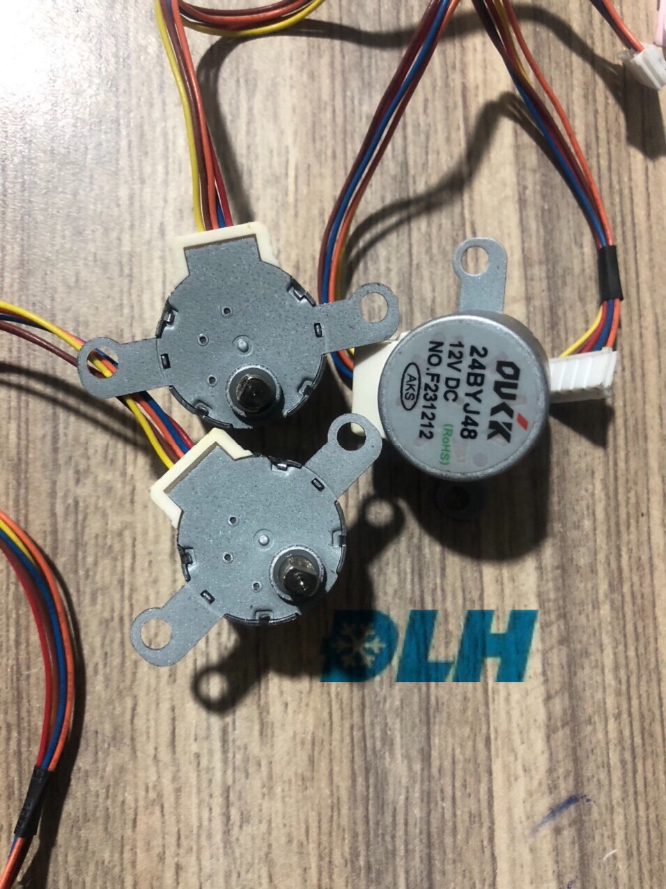 MOTO ĐẢO MÁY LẠNH LG