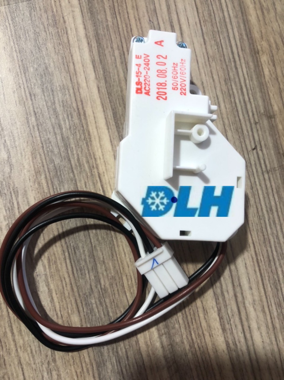CÔNG TẮC CỬA MÁY GIẶT TOSHIBAR DC1000